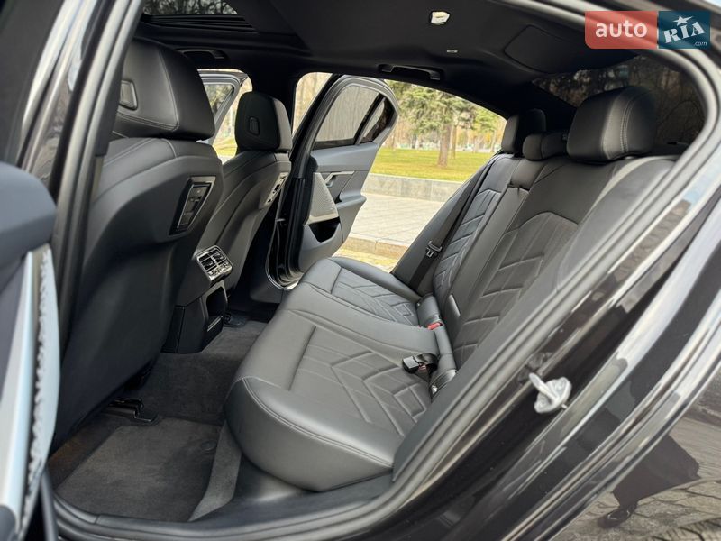 Седан BMW 5 Series 2024 в Харкові