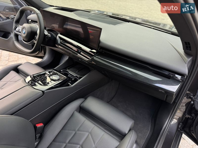 Седан BMW 5 Series 2024 в Харкові