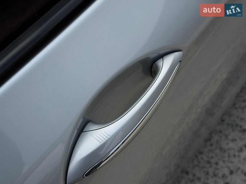 Седан BMW 5 Series 2015 в Житомире