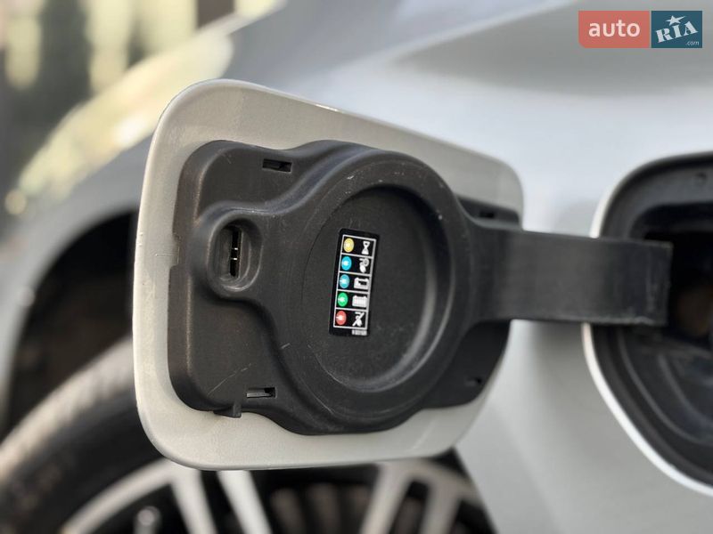 Седан BMW 5 Series 2017 в Львове