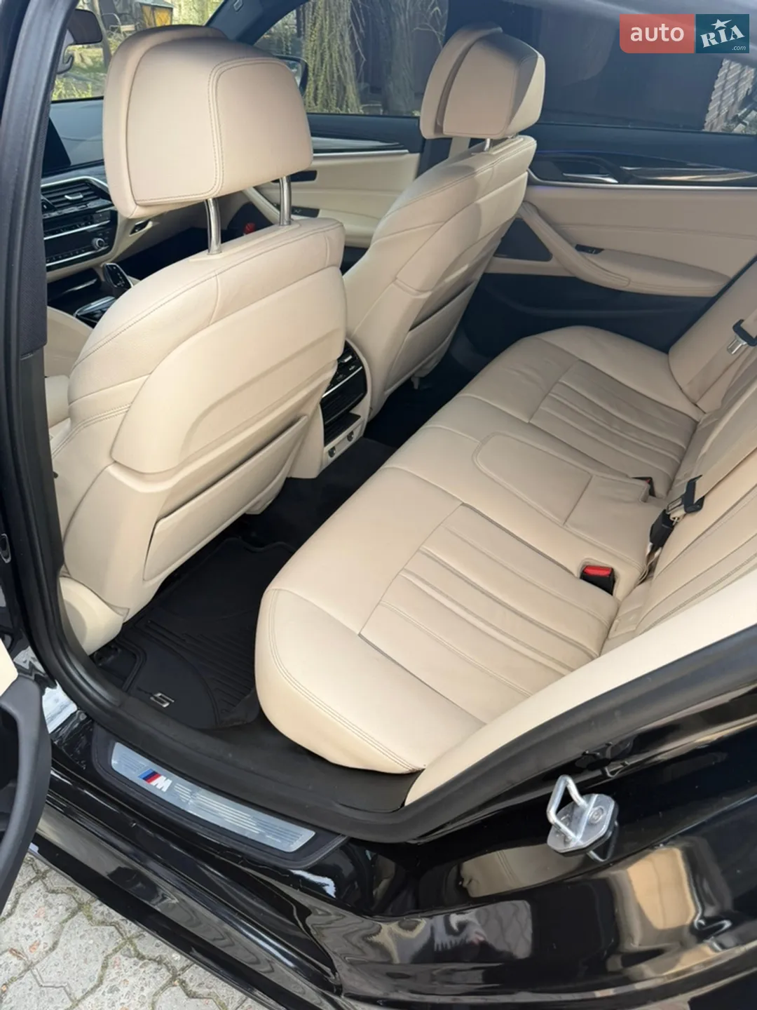 2017 BMW 5er - мініатюра 26