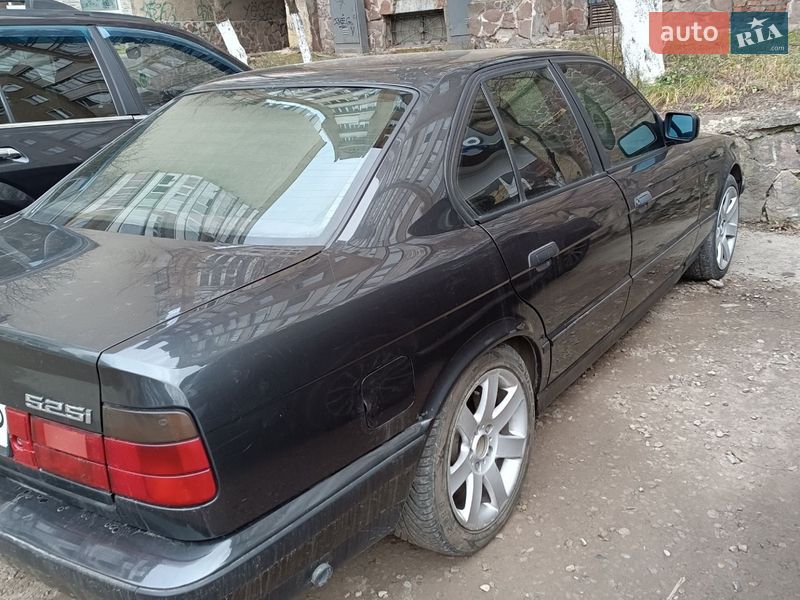 Седан BMW 5 Series 1990 в Ивано-Франковске