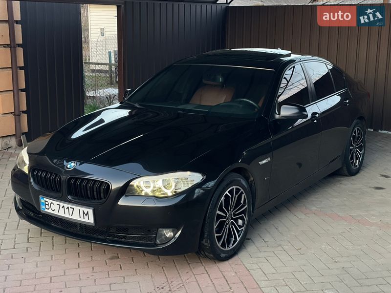 BMW 5 Series 2012 BMW 5 Series 2012