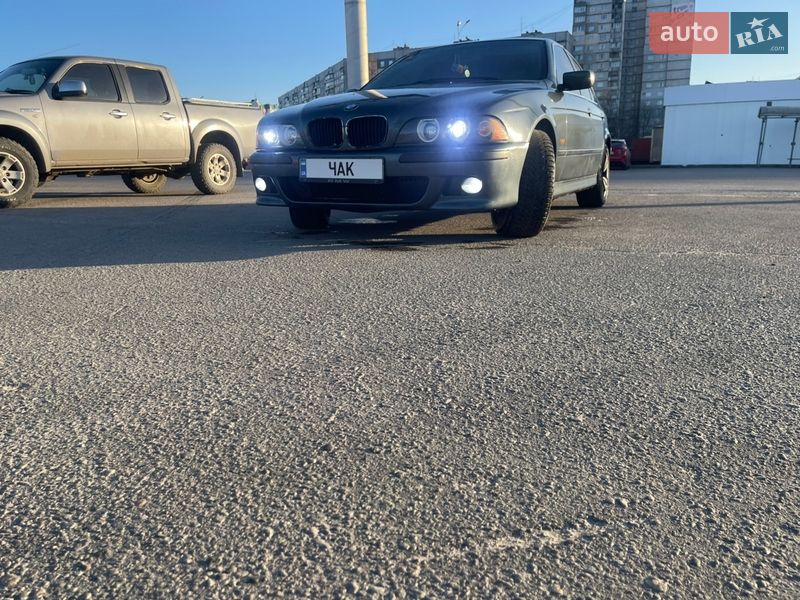 Седан BMW 5 Series 1999 в Харькове