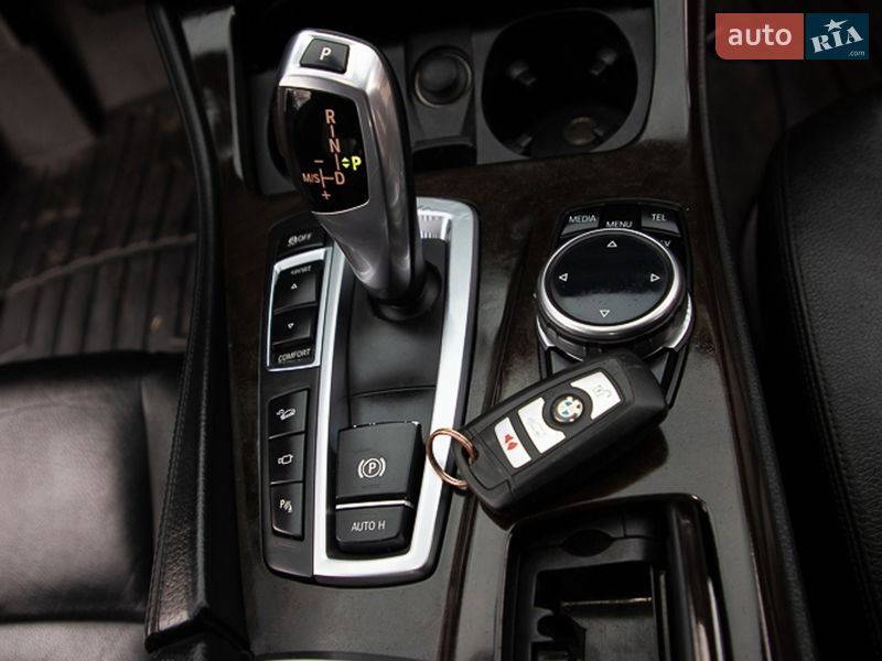 Седан BMW 5 Series 2013 в Самборі