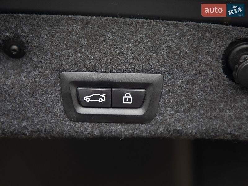 Седан BMW 5 Series 2013 в Самборі