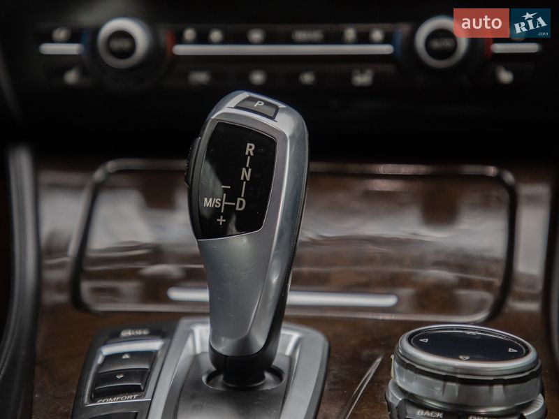 Седан BMW 5 Series 2013 в Самборі