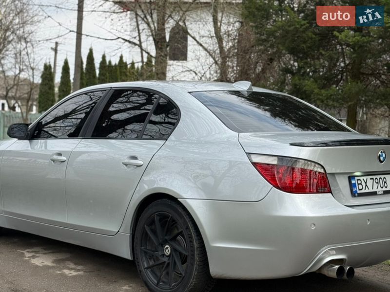 Седан BMW 5 Series 2004 в Чернівцях