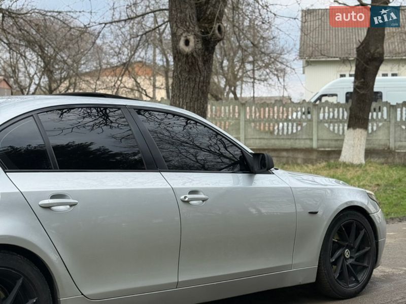 Седан BMW 5 Series 2004 в Чернівцях