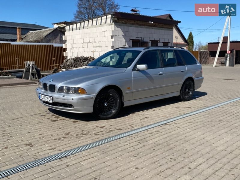Універсал BMW 5 Series 2003 в Гощі