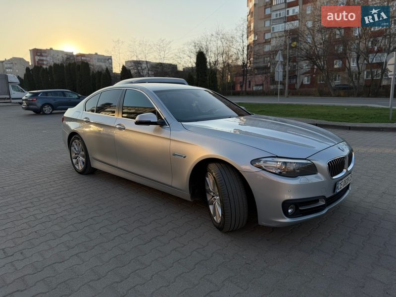 Седан BMW 5 Series 2014 в Черновцах
