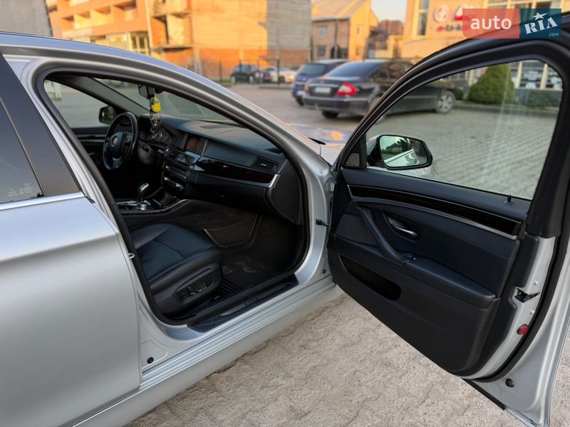 Седан BMW 5 Series 2014 в Черновцах