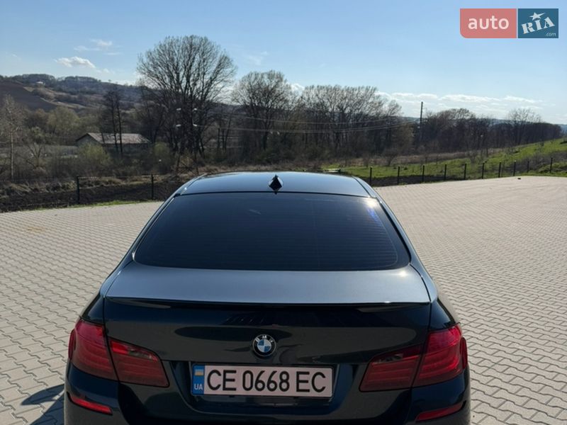 Седан BMW 5 Series 2012 в Чернівцях
