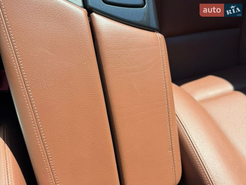 Седан BMW 5 Series 2012 в Чернівцях