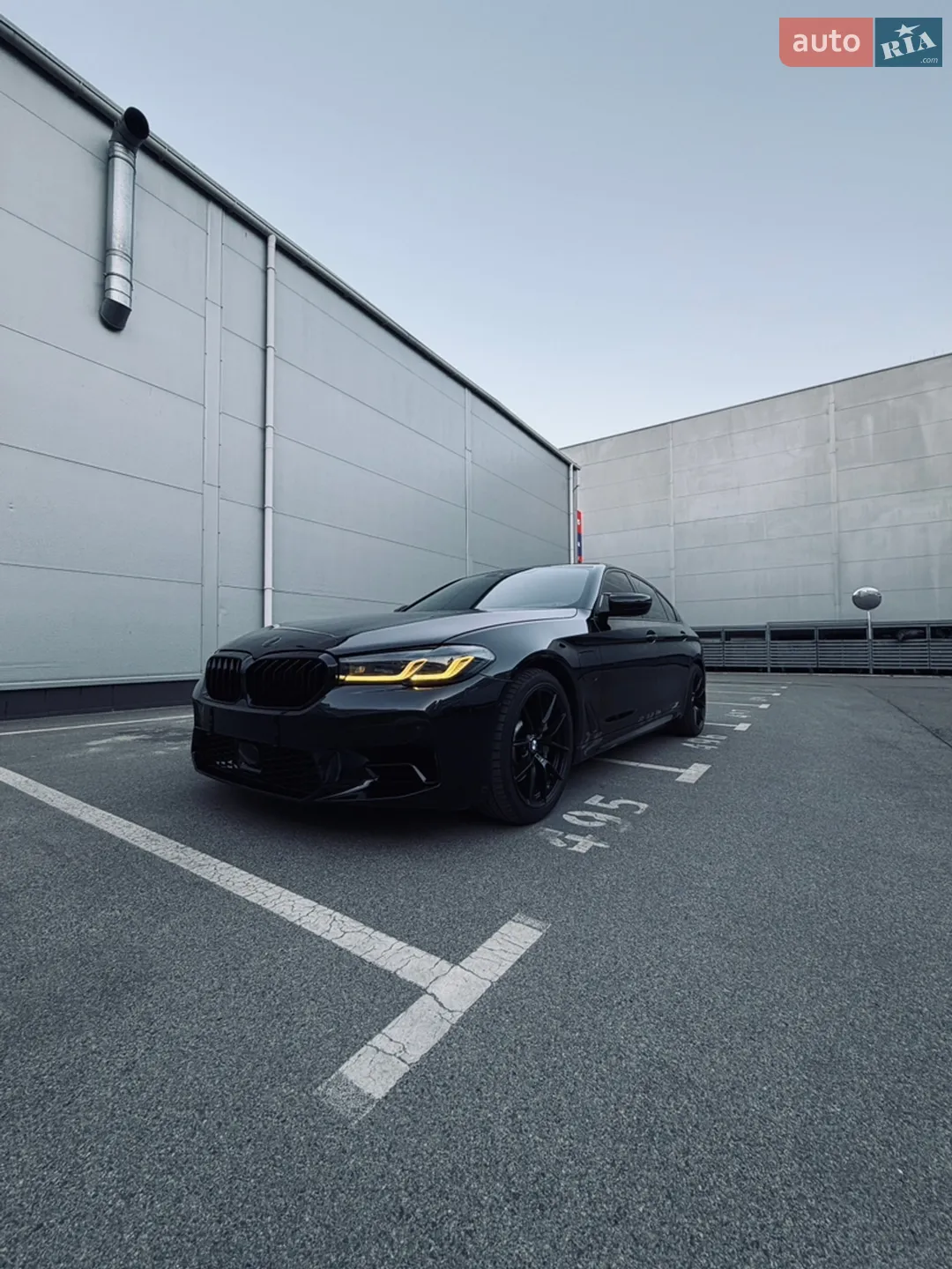 2019 BMW 5er - фото 1