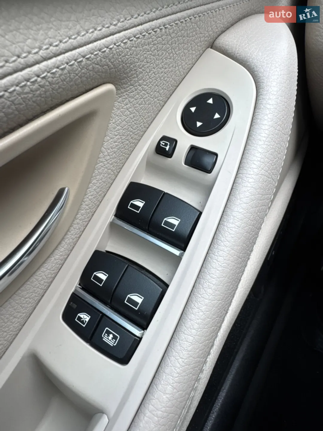 2012 BMW 5er - мініатюра 36
