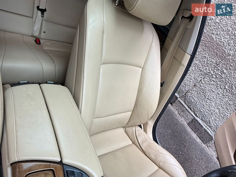 Седан BMW 5 Series 2012 в Києві