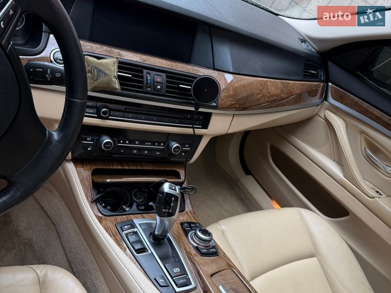 Седан BMW 5 Series 2012 в Києві