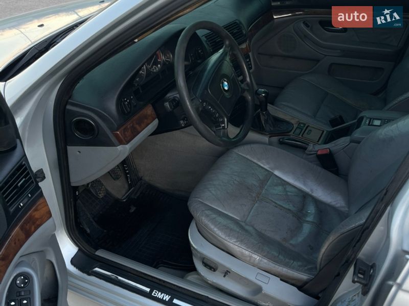 Седан BMW 5 Series 1999 в Кривому Розі