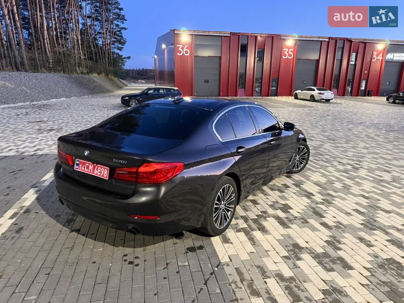Седан BMW 5 Series 2017 в Львове фото 10 Седан BMW 5 Series 2017 в Львове