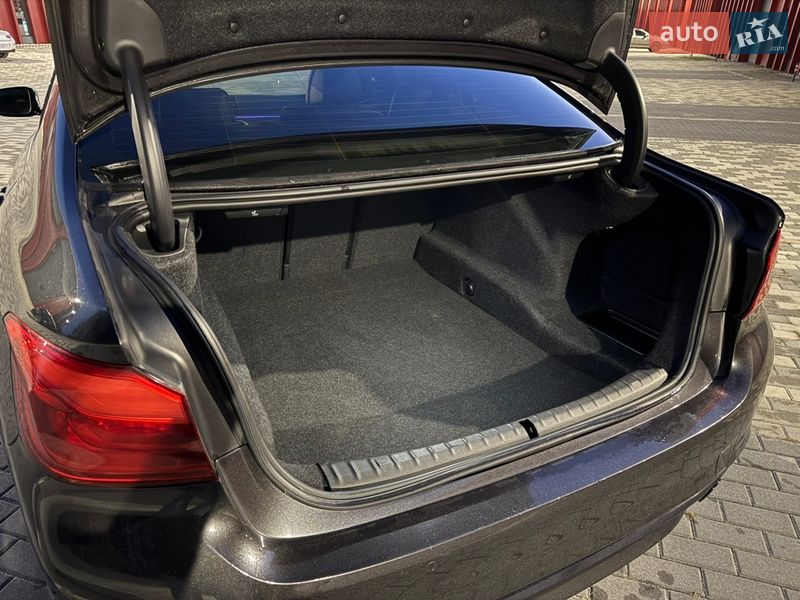 Седан BMW 5 Series 2017 в Львове фото 39 Седан BMW 5 Series 2017 в Львове