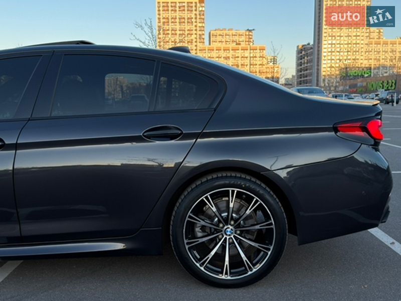 Седан BMW 5 Series 2017 в Києві