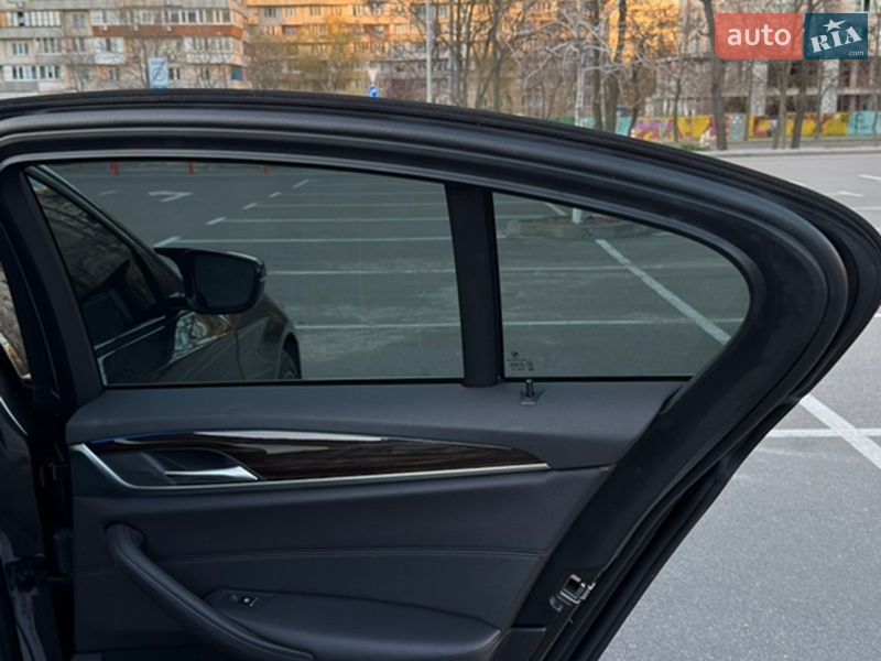 Седан BMW 5 Series 2017 в Києві