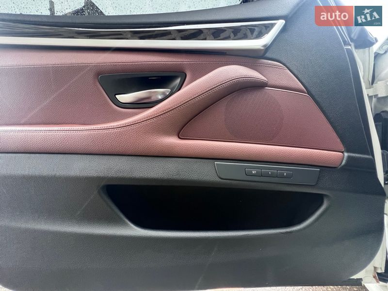 Седан BMW 5 Series 2015 в Тернополі