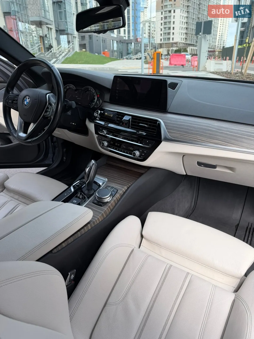 2017 BMW 5er - мініатюра 31