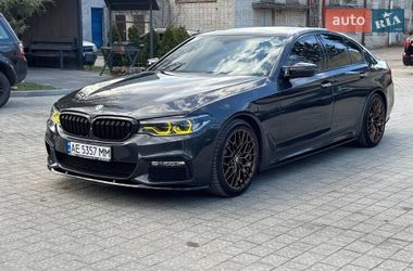 Седан BMW 5 Series 2017 в Львові