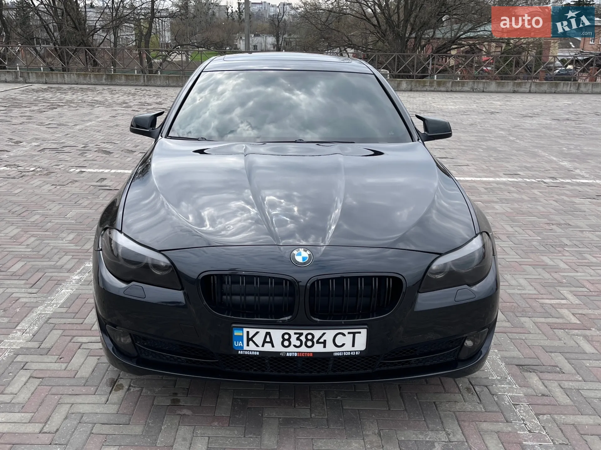 2011 BMW 5er - фото 1
