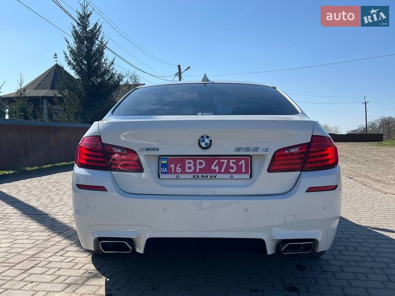 Седан BMW 5 Series 2015 в Івано-Франківську