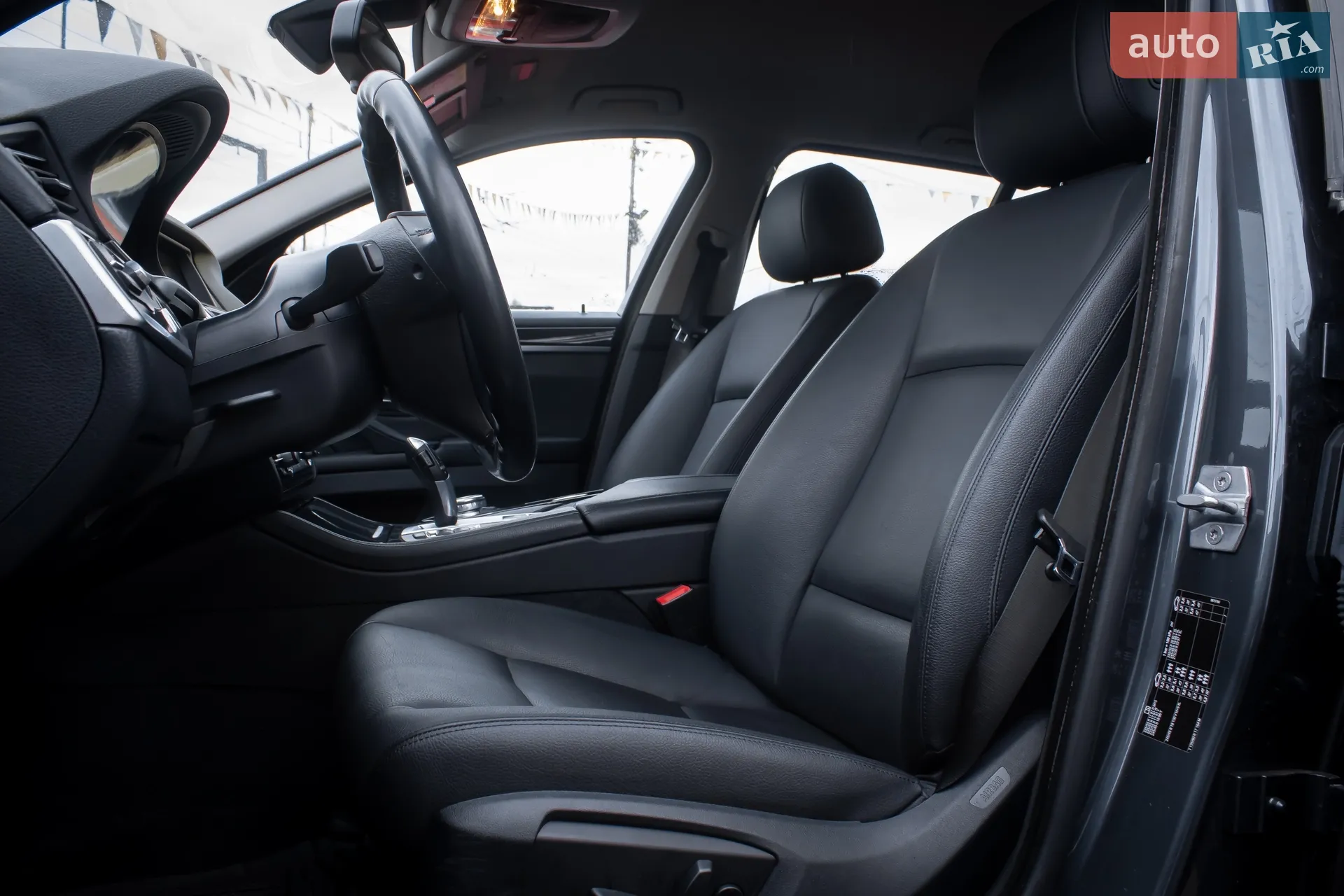 2017 BMW 5er - мініатюра 10