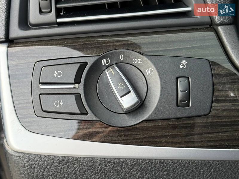 Седан BMW 5 Series 2012 в Киеве