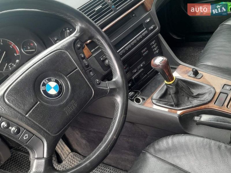 Седан BMW 5 Series 2001 в Тернополі