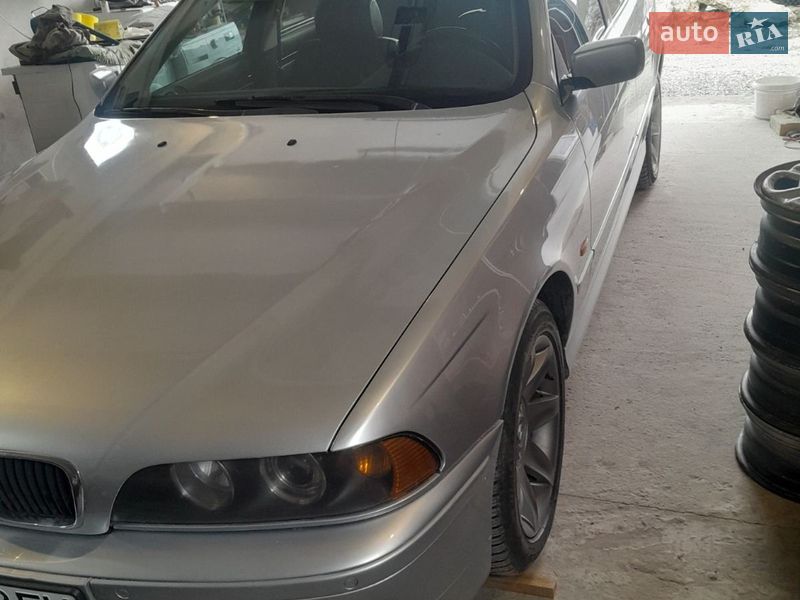 Седан BMW 5 Series 2001 в Тернополі