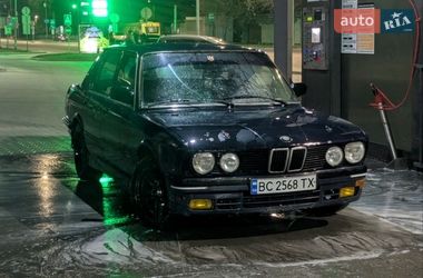 Седан BMW 5 Series 1985 в Львове