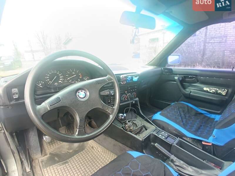 Седан BMW 5 Series 1988 в Києві