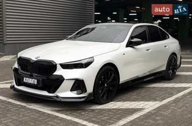 Седан BMW 5 Series 2024 в Киеве