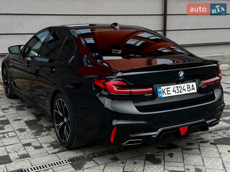 Седан BMW 5 Series 2017 в Львові
