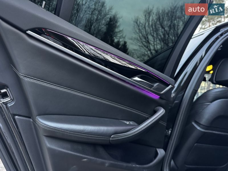 Седан BMW 5 Series 2017 в Львові