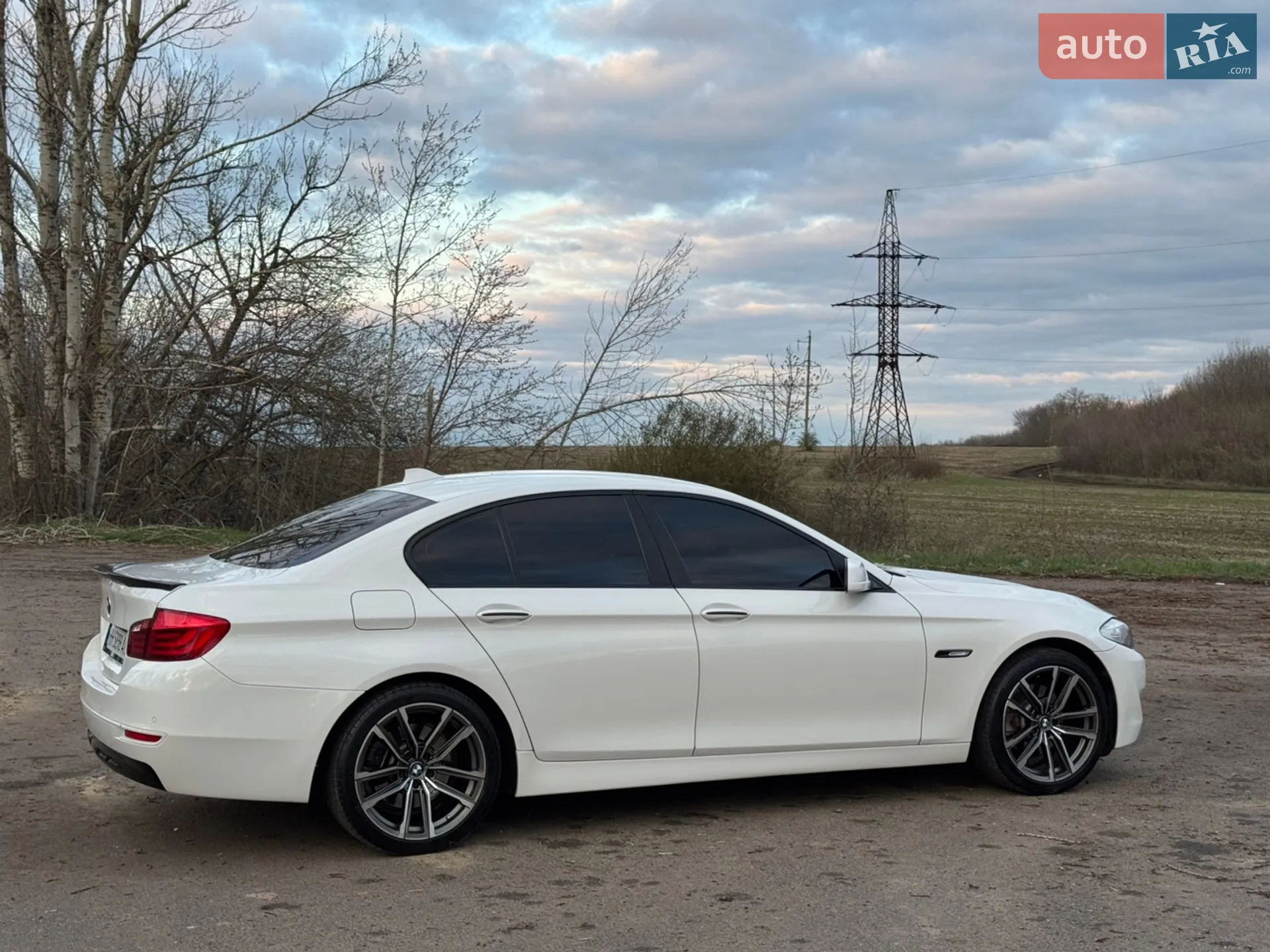 2011 BMW 5er - мініатюра 2