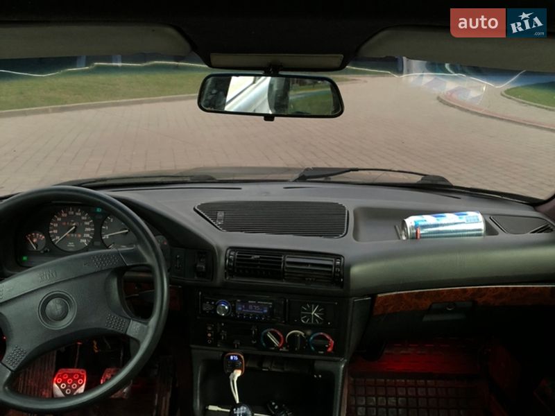 Седан BMW 5 Series 1992 в Тернополе