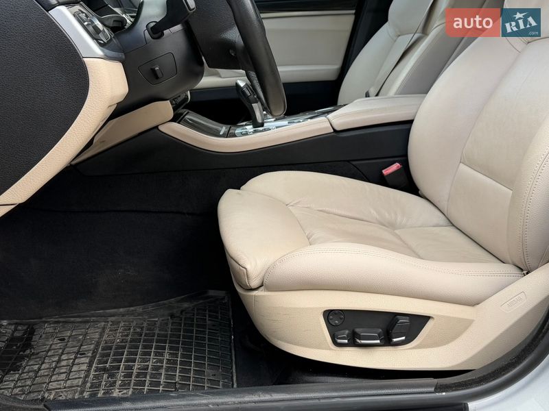 Седан BMW 5 Series 2012 в Дрогобичі