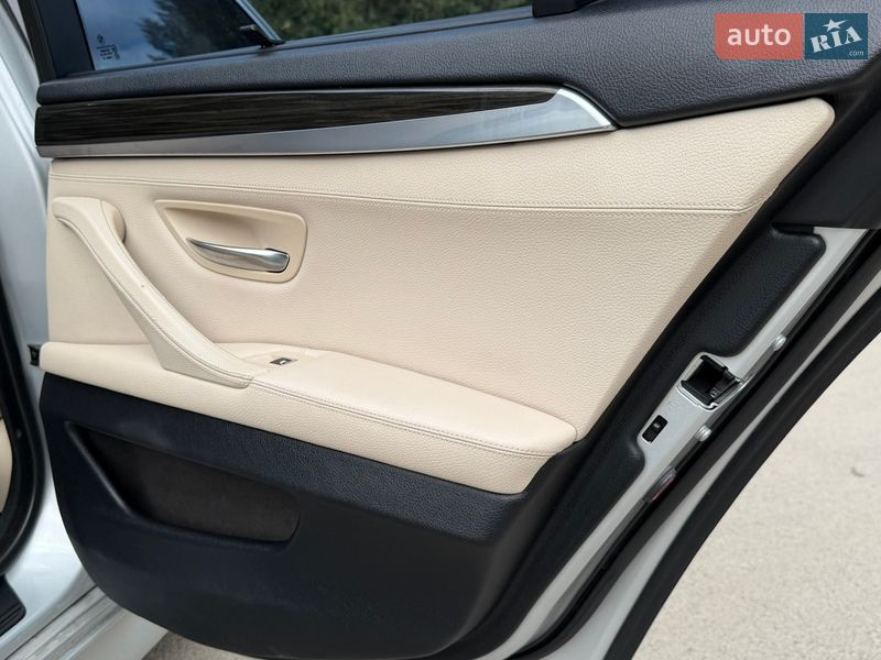 Седан BMW 5 Series 2012 в Дрогобичі