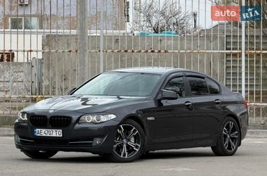 Седан BMW 5 Series 2012 в Днепре