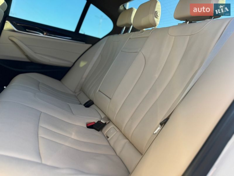 Седан BMW 5 Series 2018 в Рівному