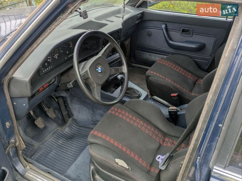 Седан BMW 5 Series 1985 в Львове