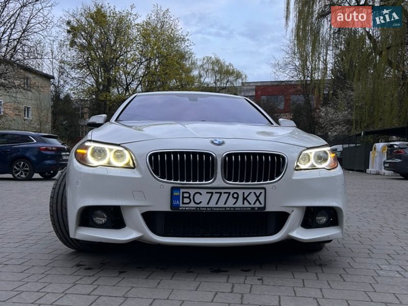 Седан BMW 5 Series 2015 в Львові