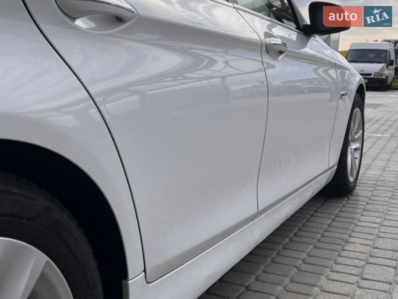 Седан BMW 5 Series 2014 в Львові